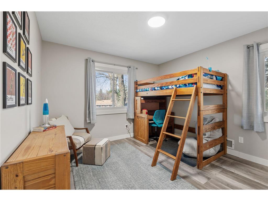 2946 Mcknight Road N Maplewood MN 55109 7035618 image23