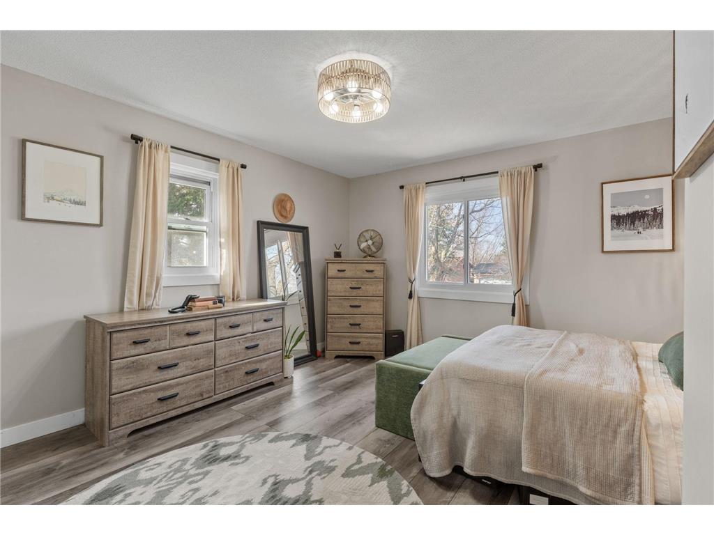 2946 Mcknight Road N Maplewood MN 55109 7035618 image25