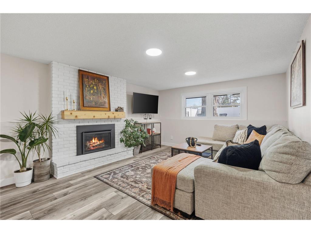 2946 Mcknight Road N Maplewood MN 55109 7035618 image30