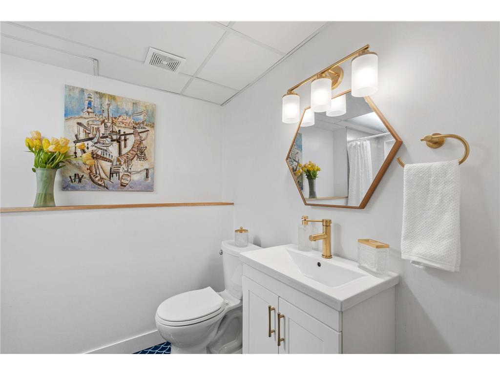 2946 Mcknight Road N Maplewood MN 55109 7064869 image35