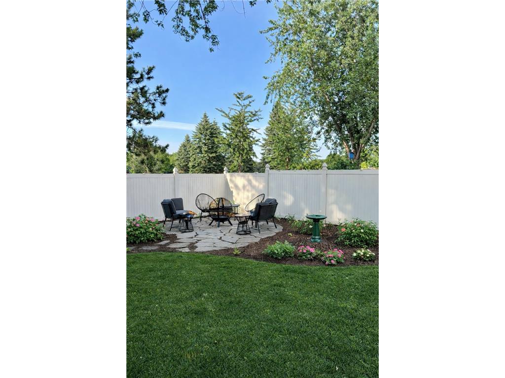 2946 Mcknight Road N Maplewood MN 55109 7064869 image46