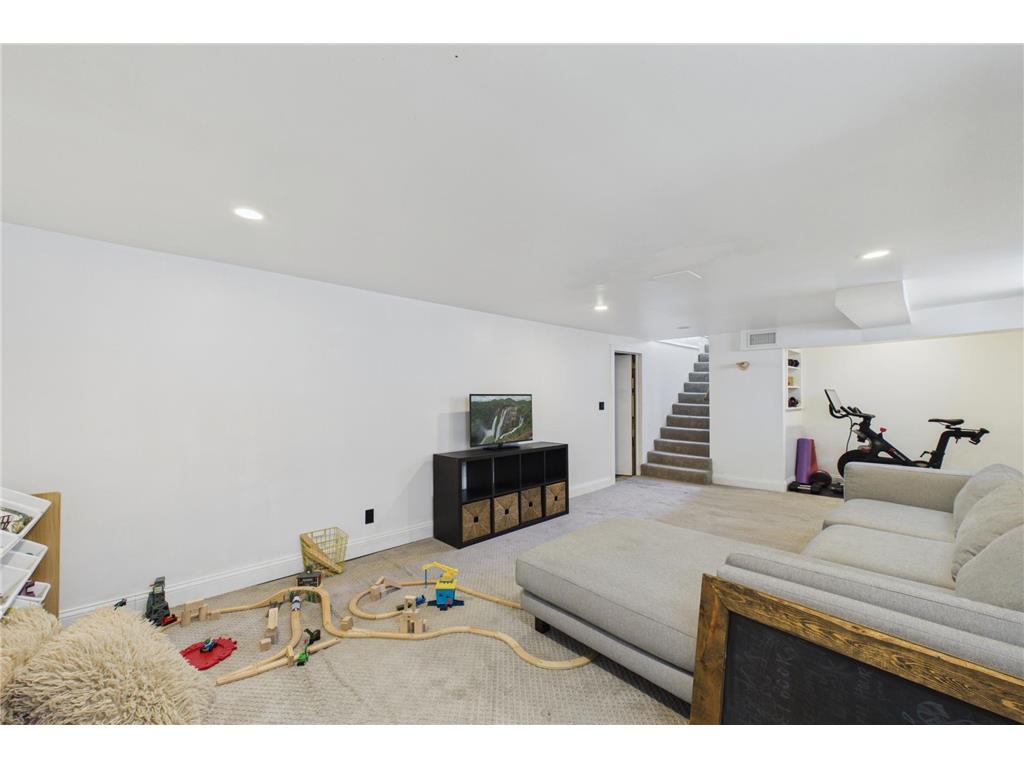 2947 Buchanan Street NE Minneapolis MN 55418 7076195 image20