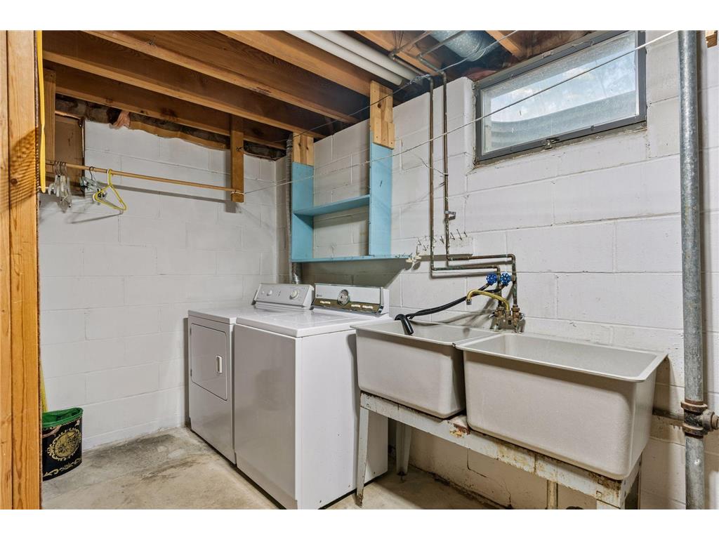 2949 Aquila Avenue N Crystal MN 55427 7076472 image24