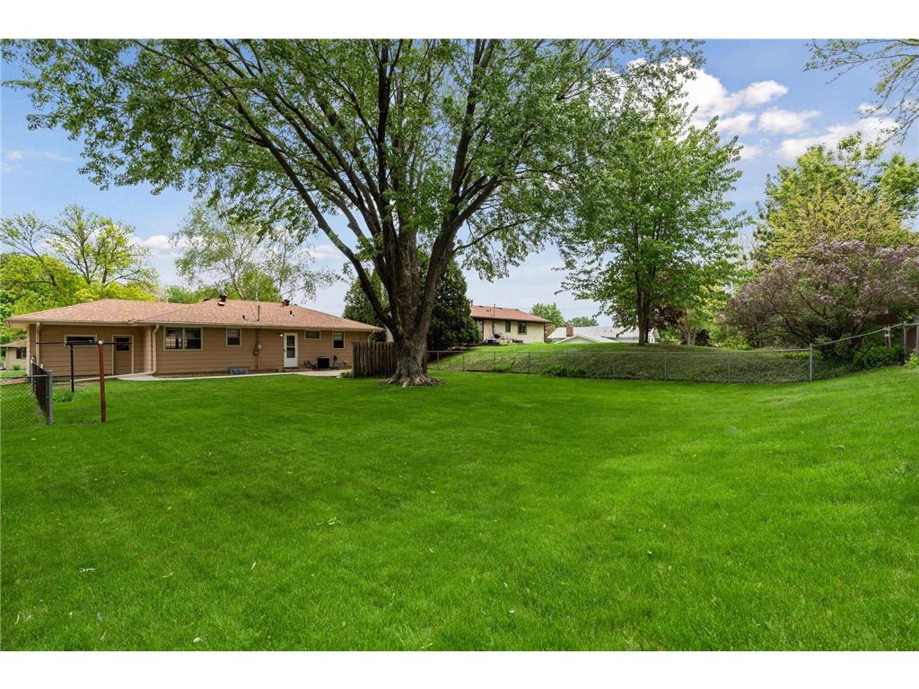 2949 Aquila Avenue N Crystal MN 55427 7076472 image25