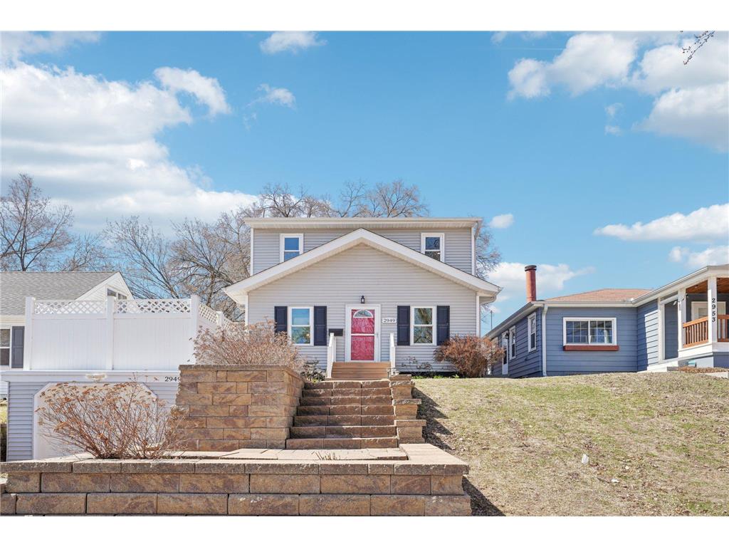 2949 Ewing Avenue N Robbinsdale MN 55422 6692038 image1