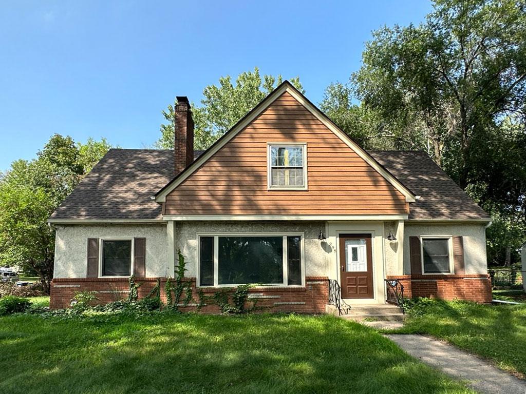 295 Elmer Street Roseville MN 55113 6423355 image1