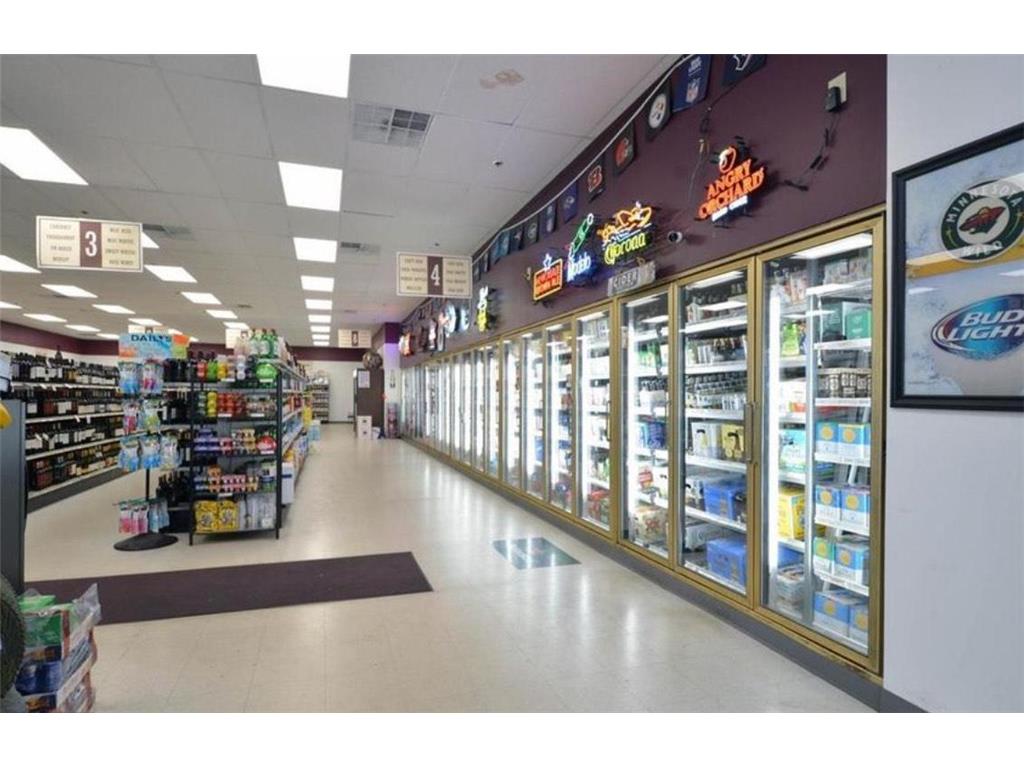 2950 White Bear Avenue N Maplewood MN 55109 6770862 image2