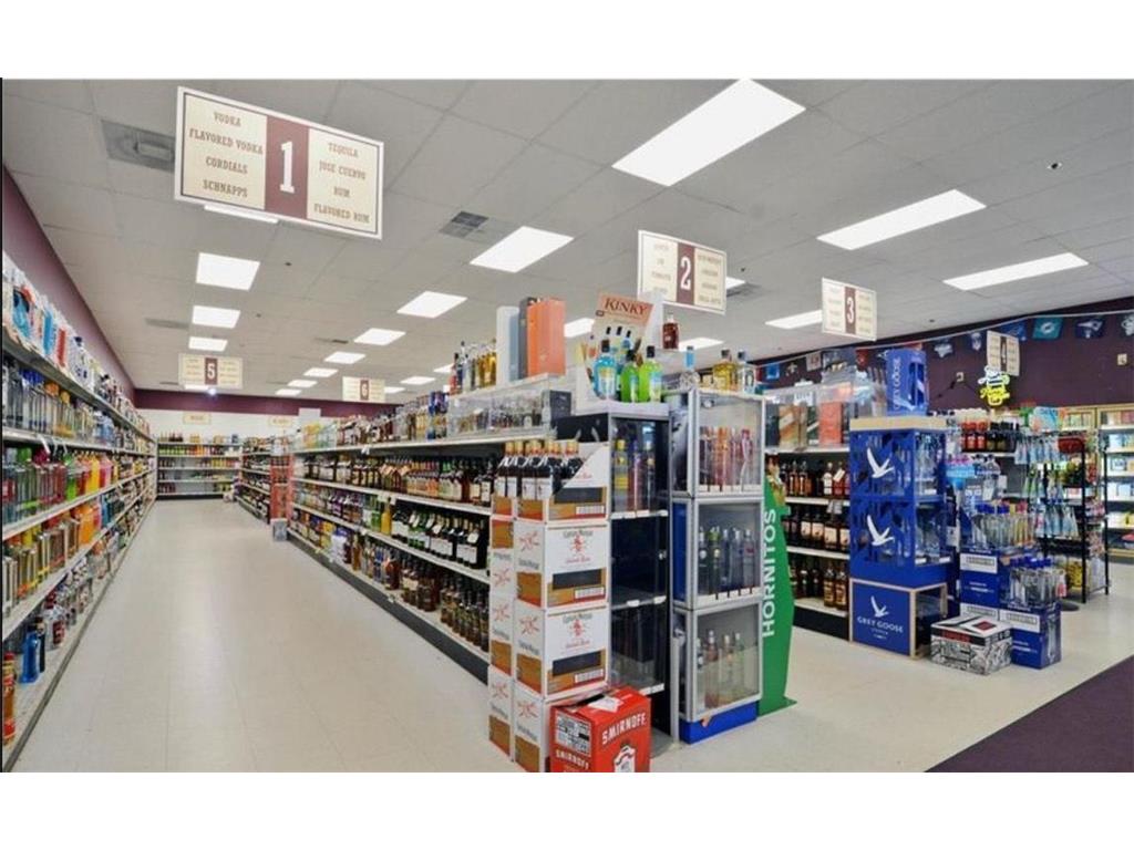 2950 White Bear Avenue N Maplewood MN 55109 6770862 image4