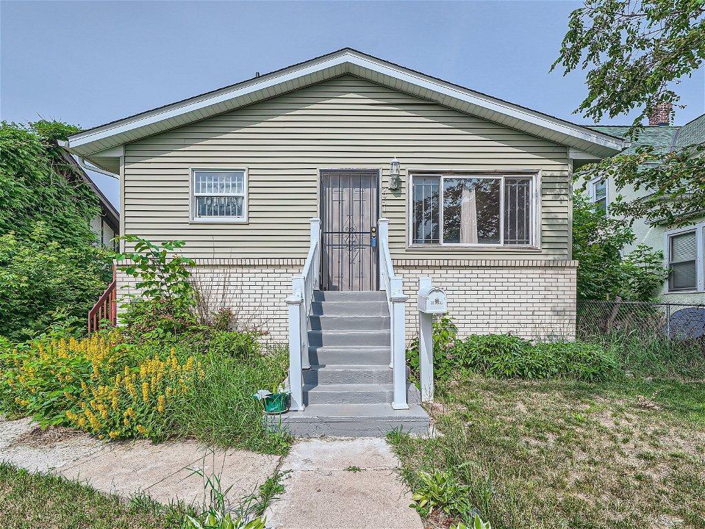 2951 Newton Avenue N Minneapolis MN 55411 6397761 image1