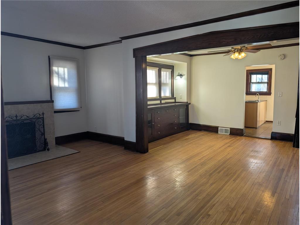 2951 Queen Avenue N Minneapolis MN 55411 6645069 image1