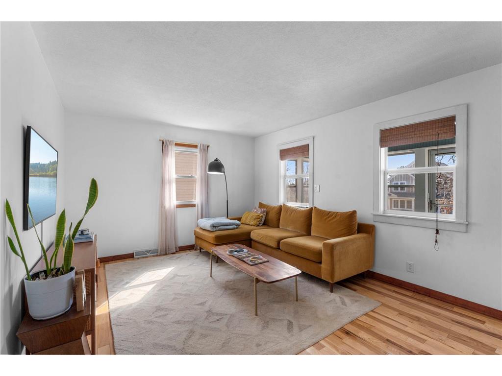 2951 Taylor Street NE Minneapolis MN 55418 7043240 image11