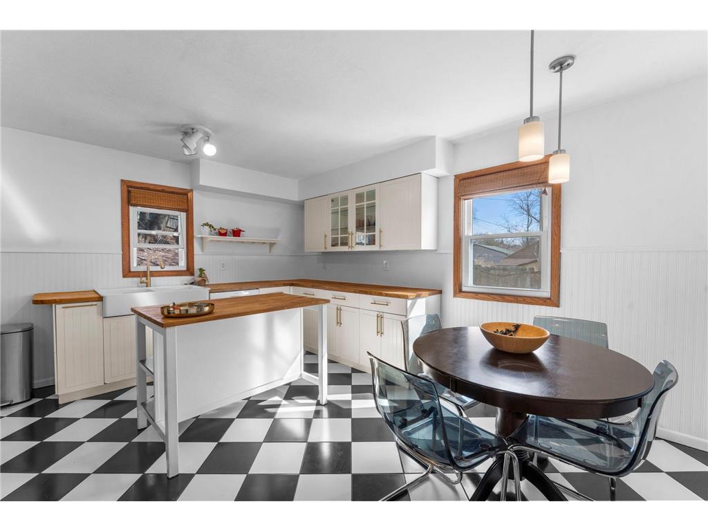 2951 Taylor Street NE Minneapolis MN 55418 7043240 image13