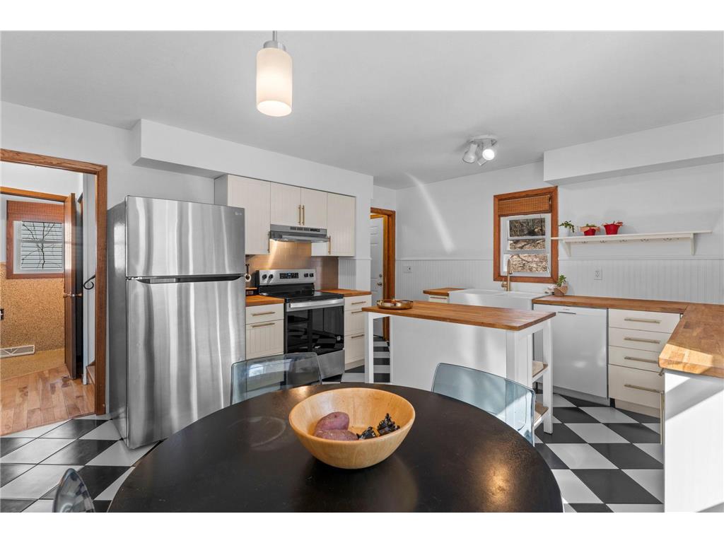 2951 Taylor Street NE Minneapolis MN 55418 7043240 image15