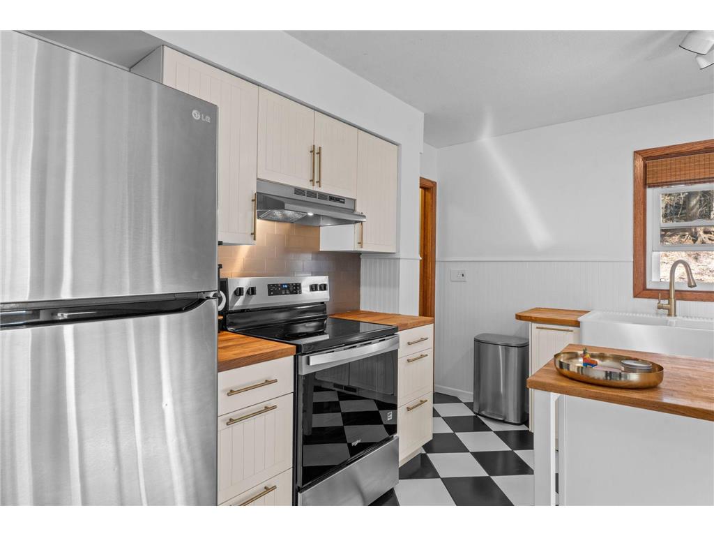 2951 Taylor Street NE Minneapolis MN 55418 7043240 image16