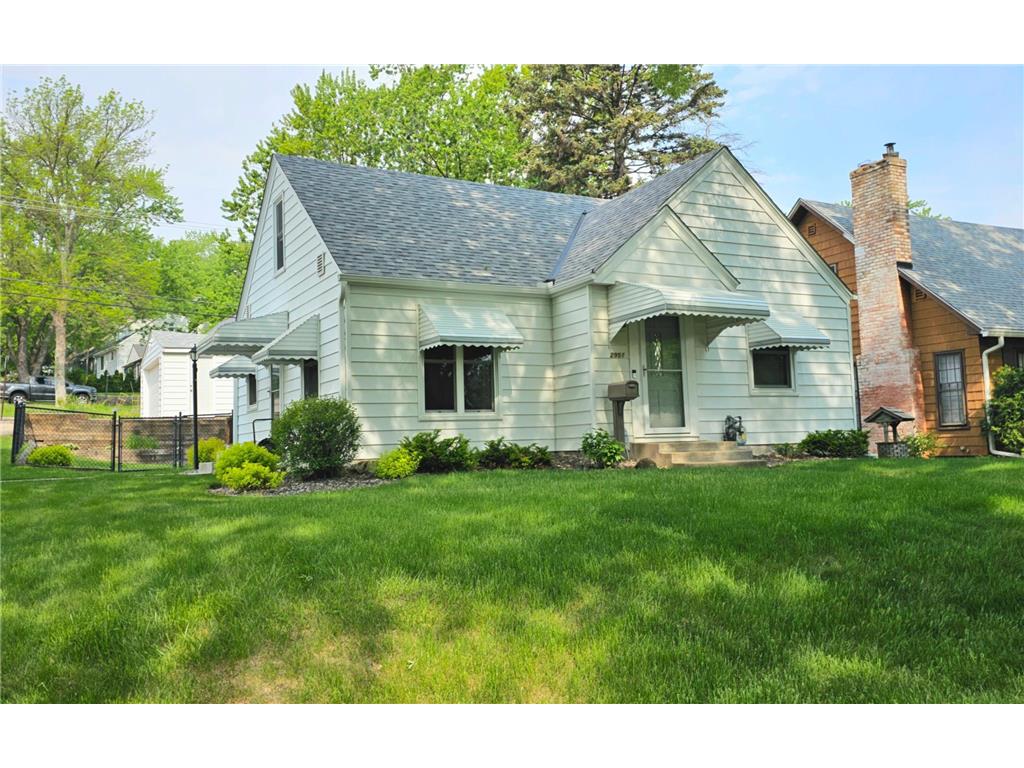 2951 Zenith Avenue N Robbinsdale MN 55422 6536807 image1