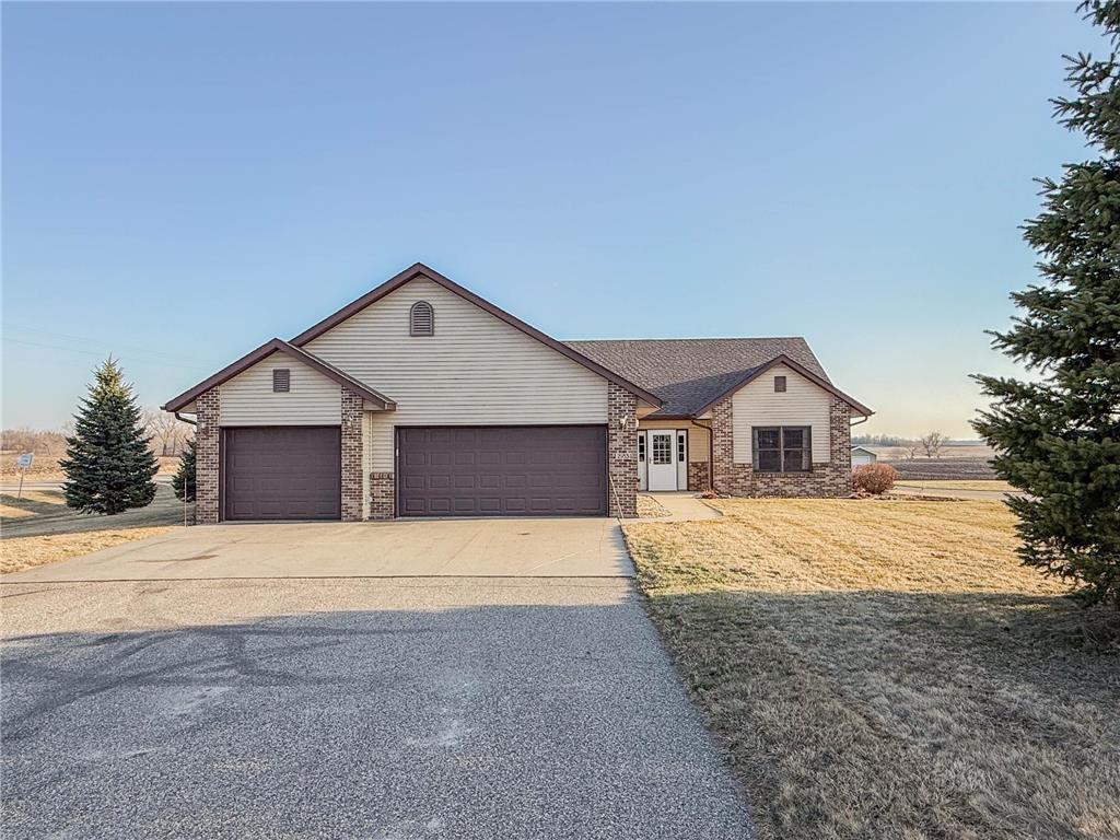 2953 9th Avenue SE Willmar Twp MN 56201 7045082 image1