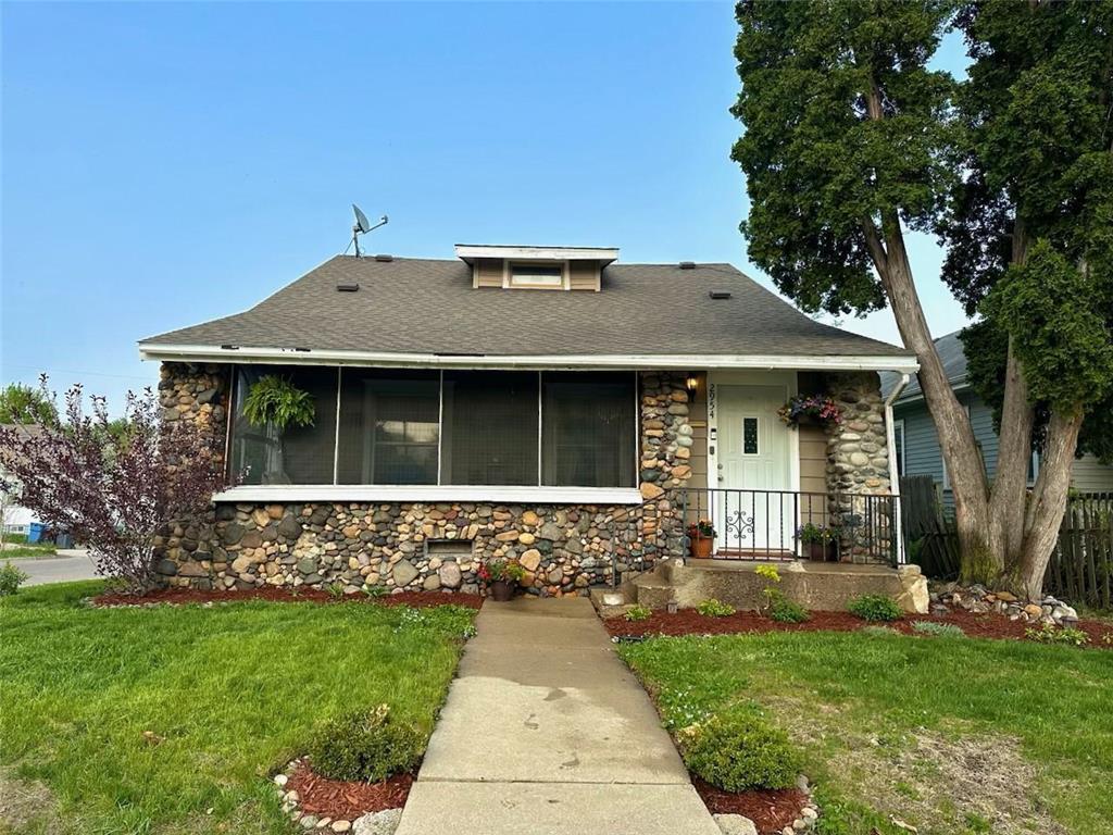 2954 Newton Avenue N Minneapolis MN 55411 6375164 image1
