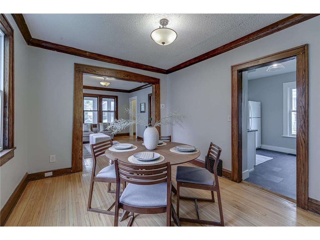 2954 Queen Avenue N Minneapolis MN 55411 7099422 image10