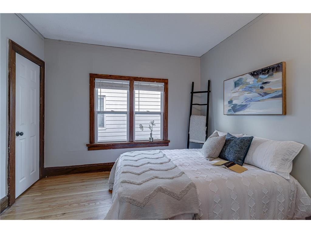 2954 Queen Avenue N Minneapolis MN 55411 7099422 image16