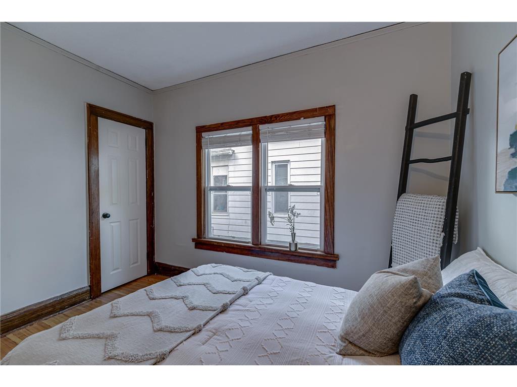 2954 Queen Avenue N Minneapolis MN 55411 7099422 image17