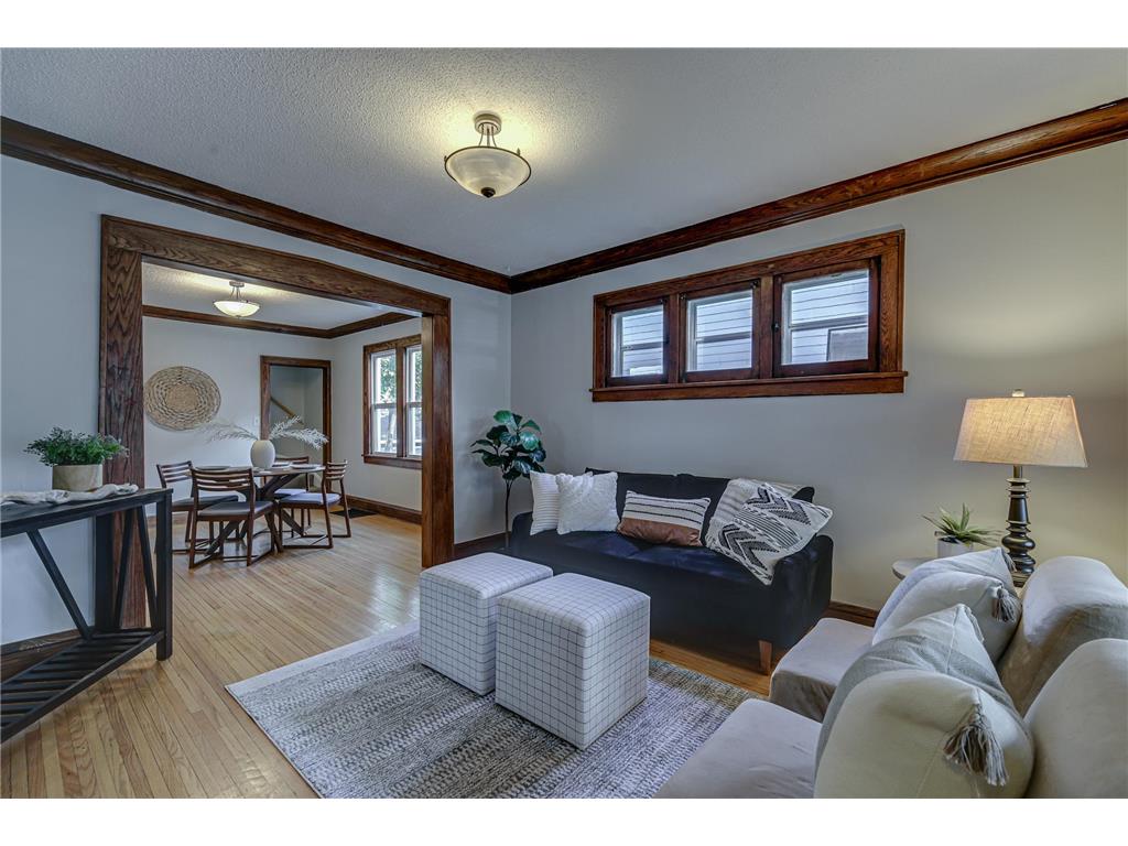 2954 Queen Avenue N Minneapolis MN 55411 7099422 image3