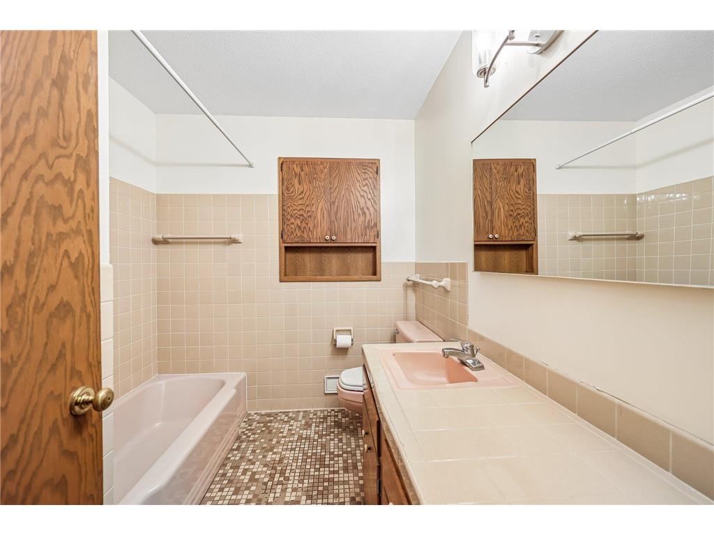 2955 Regent Avenue N Golden Valley MN 55422 7100263 image15