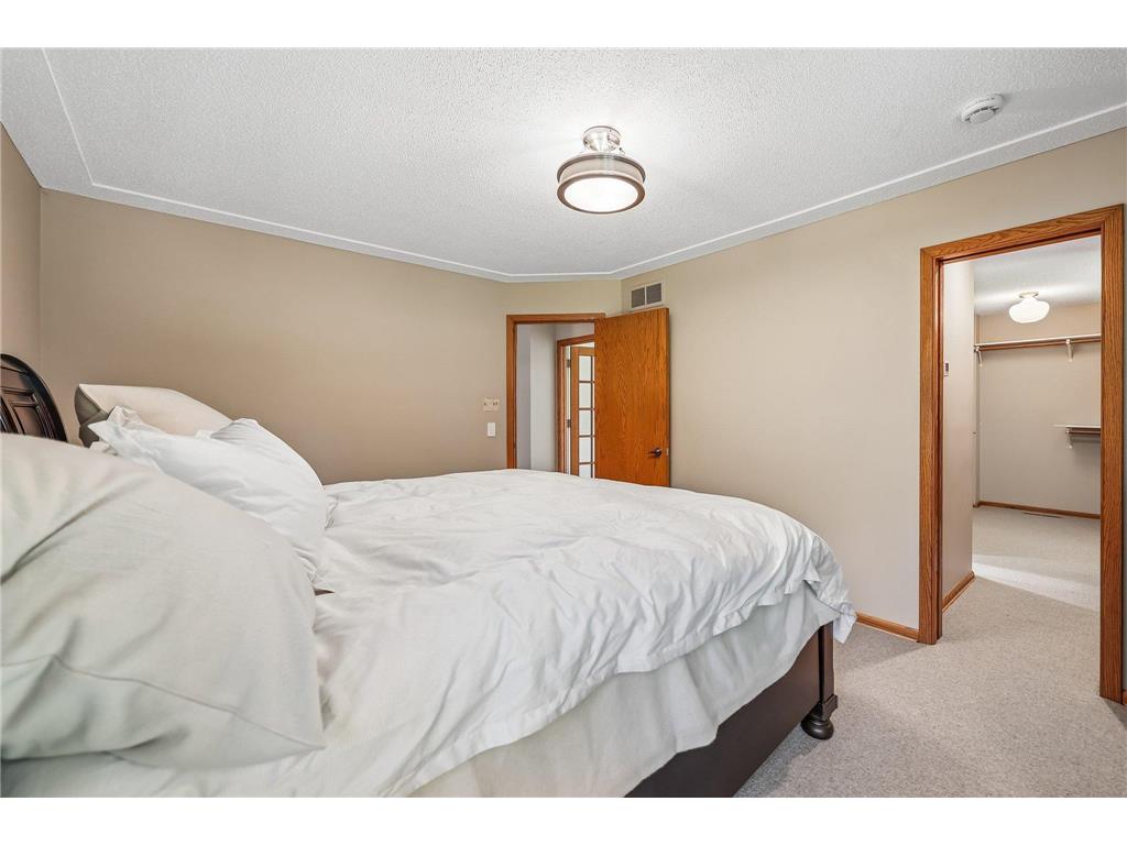2955 Regent Avenue N Golden Valley MN 55422 7100263 image23