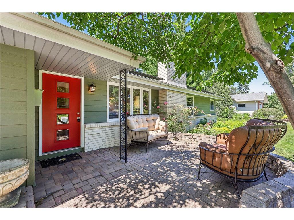 2955 Regent Avenue N Golden Valley MN 55422 7100263 image3