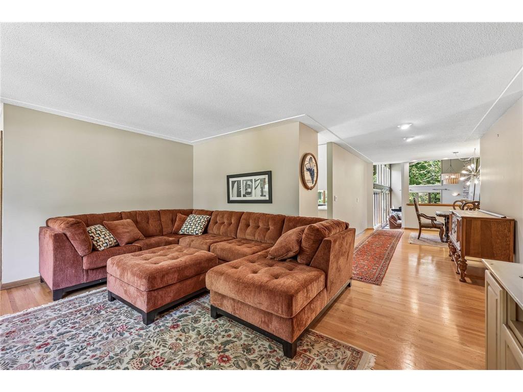 2955 Regent Avenue N Golden Valley MN 55422 7100263 image5