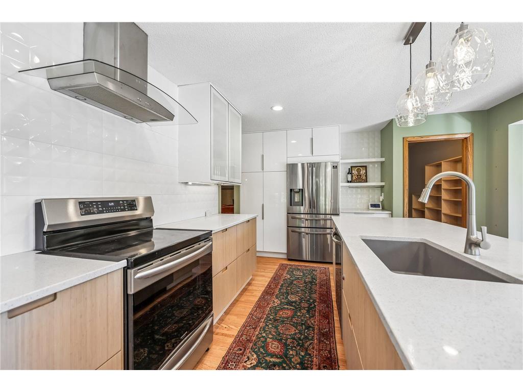 2955 Regent Avenue N Golden Valley MN 55422 7100263 image8