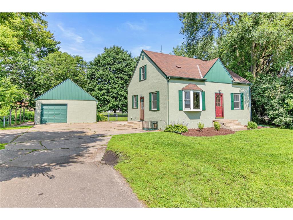 2957 Rice Street Roseville MN 55113 6552842 image1