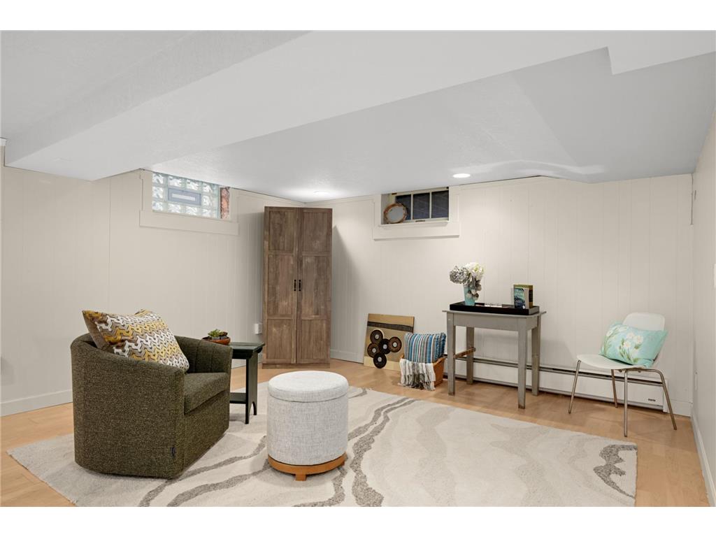 296 Hamline Avenue S Saint Paul MN 55105 7049019 image16