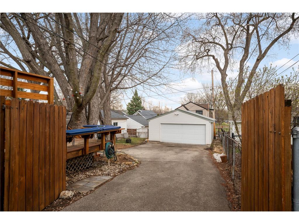 296 Hamline Avenue S Saint Paul MN 55105 7049019 image2