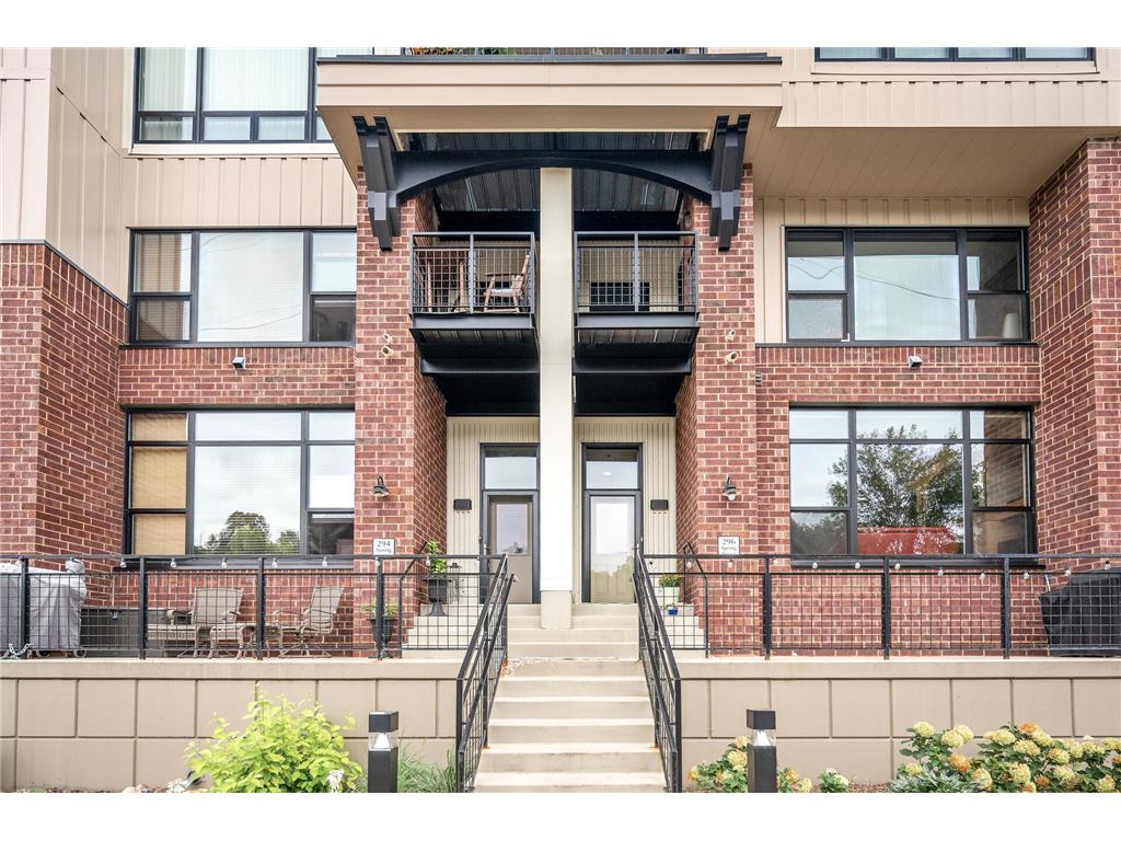 296 Spring Street Saint Paul MN 55102 6481155 image1