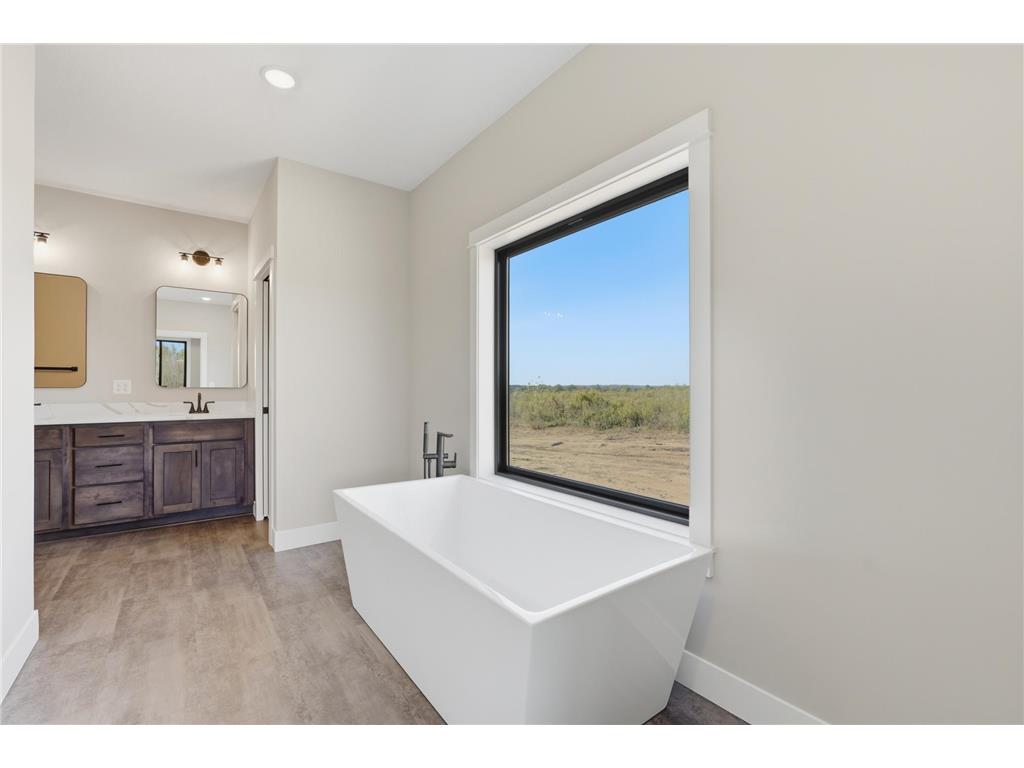 296 Valley Estates Court Hudson WI 54016 6803588 image19