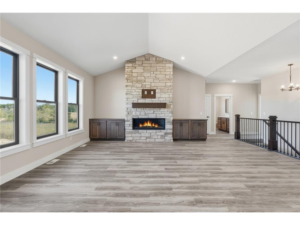 296 Valley Estates Court Hudson WI 54016 6803588 image9