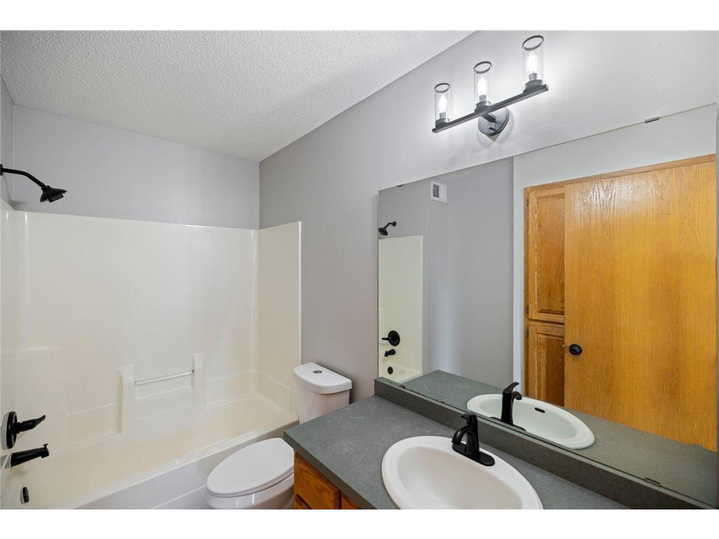 29640 Broadway Street Lindstrom MN 55045 7055351 image16