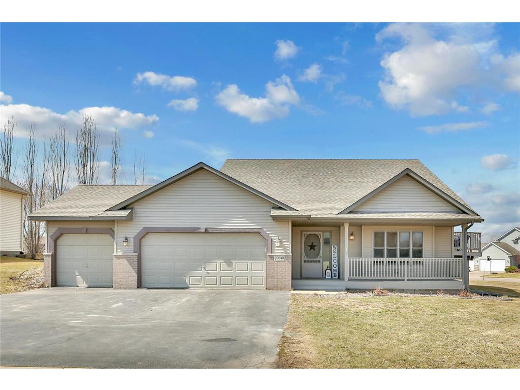 29649 Shoreview Circle, Lindstrom, MN 55045 MLS 6146874 Edina Realty