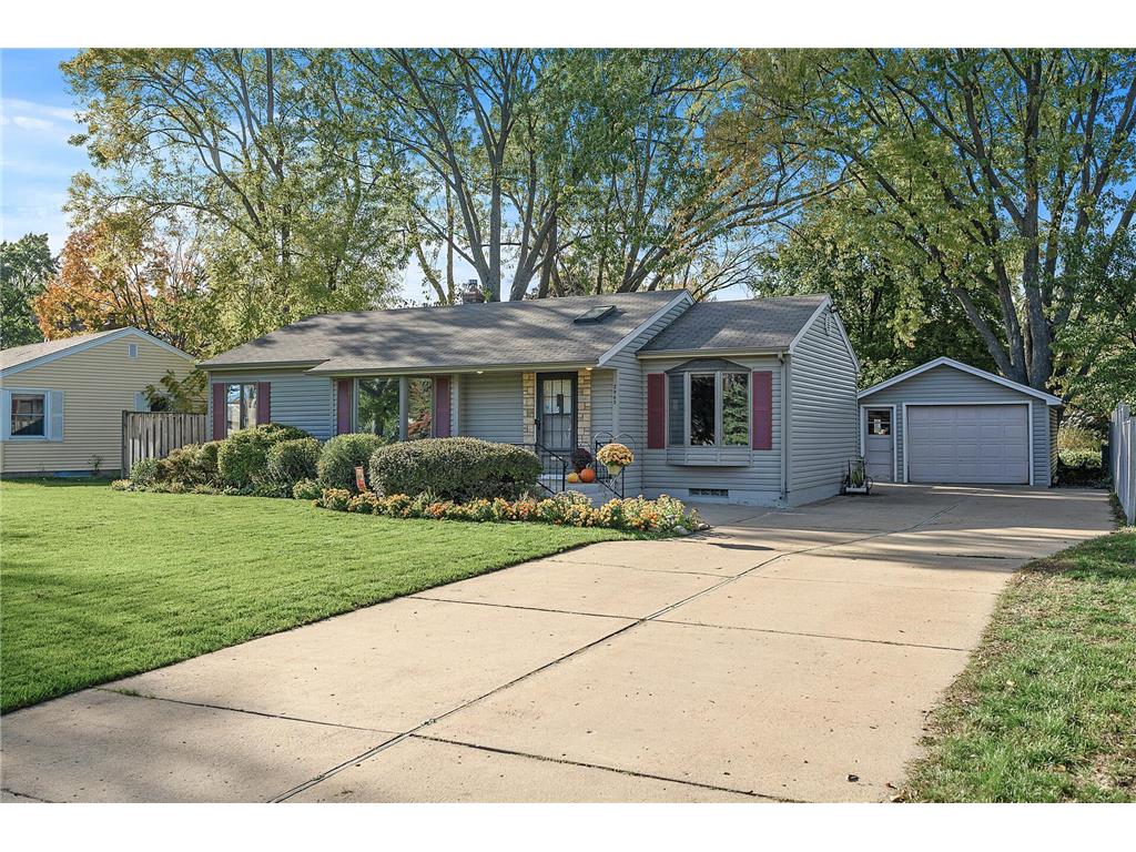 2965 Pascal Street Roseville MN 55113 6452176 image1