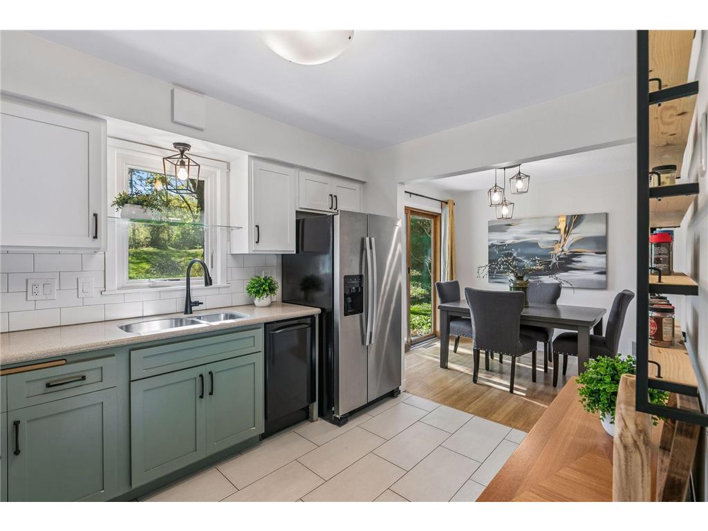 2966 Mildred Drive Roseville MN 55113 7083045 image11