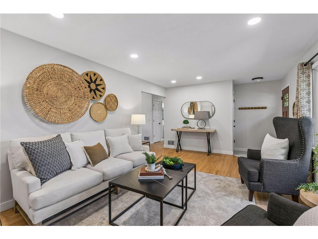 2966 Mildred Drive Roseville MN 55113 7083045 image5