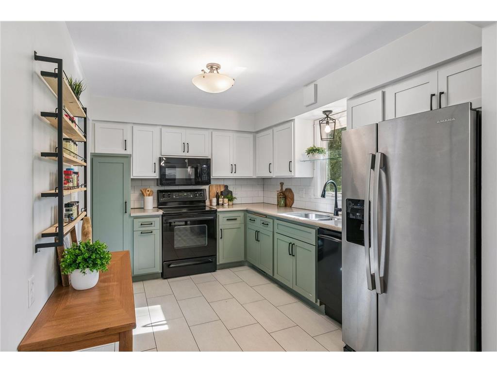 2966 Mildred Drive Roseville MN 55113 7083045 image8