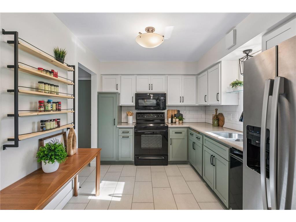 2966 Mildred Drive Roseville MN 55113 7083045 image9