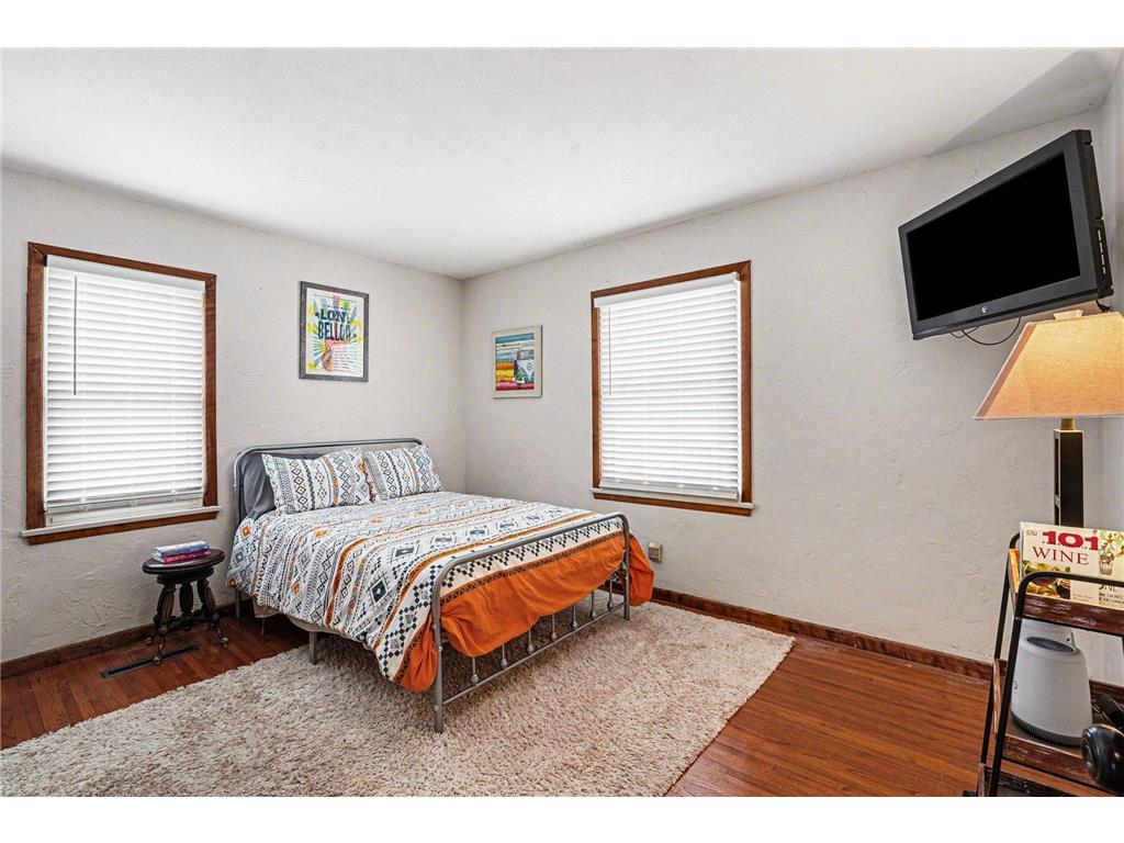 2966 Simpson Street Roseville MN 55113 7020270 image12