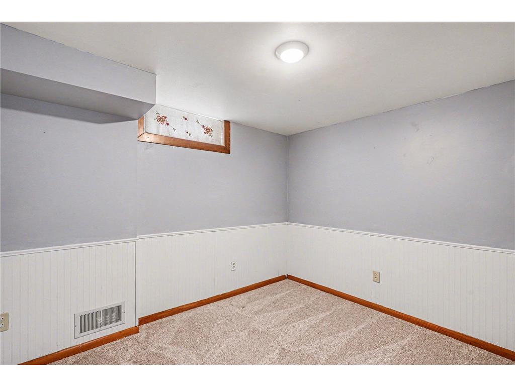 2966 Simpson Street Roseville MN 55113 7020270 image15