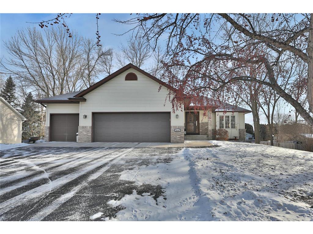 29682 295th Lane, Lindstrom, MN, 55045 MLS 6477591 Edina Realty