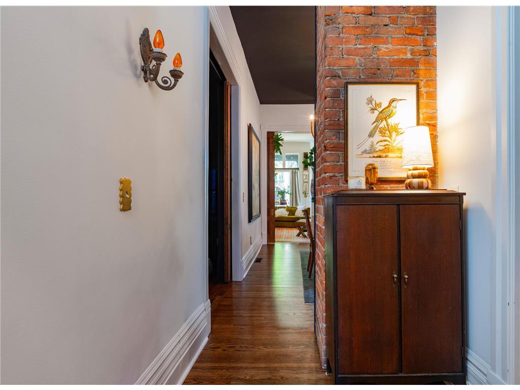 297 Laurel Avenue Saint Paul MN 55102 7033416 image29