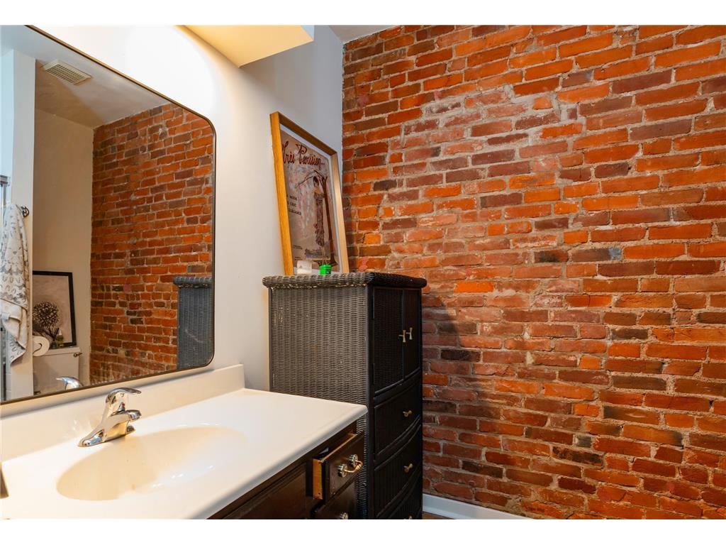 297 Laurel Avenue Saint Paul MN 55102 7033416 image34