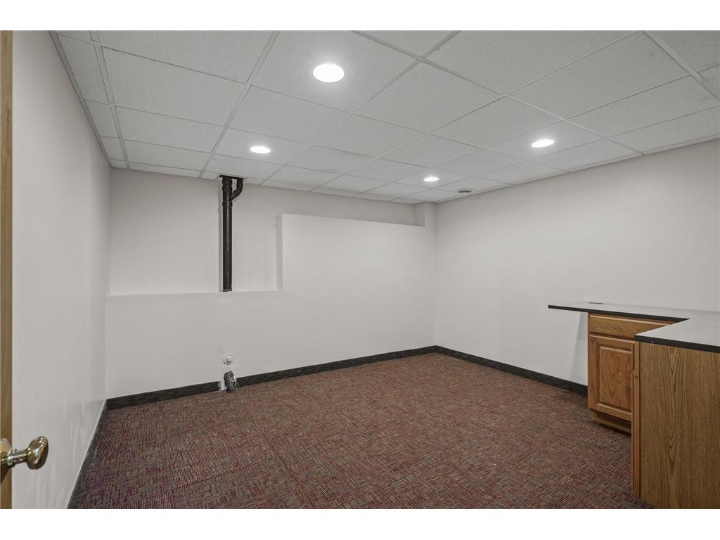 2970 Western Avenue N Roseville MN 55113 6777387 image74