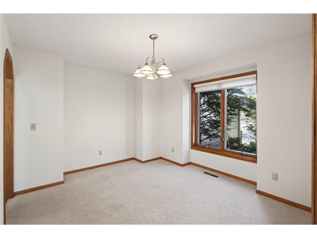 2970 Western Avenue N Roseville MN 55113 7052083 image11